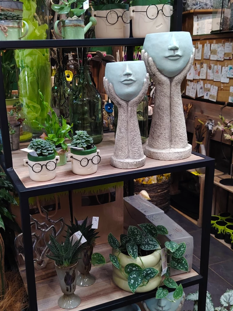 fleuriste cholet décoration composition florale déco vases pot de fleurs